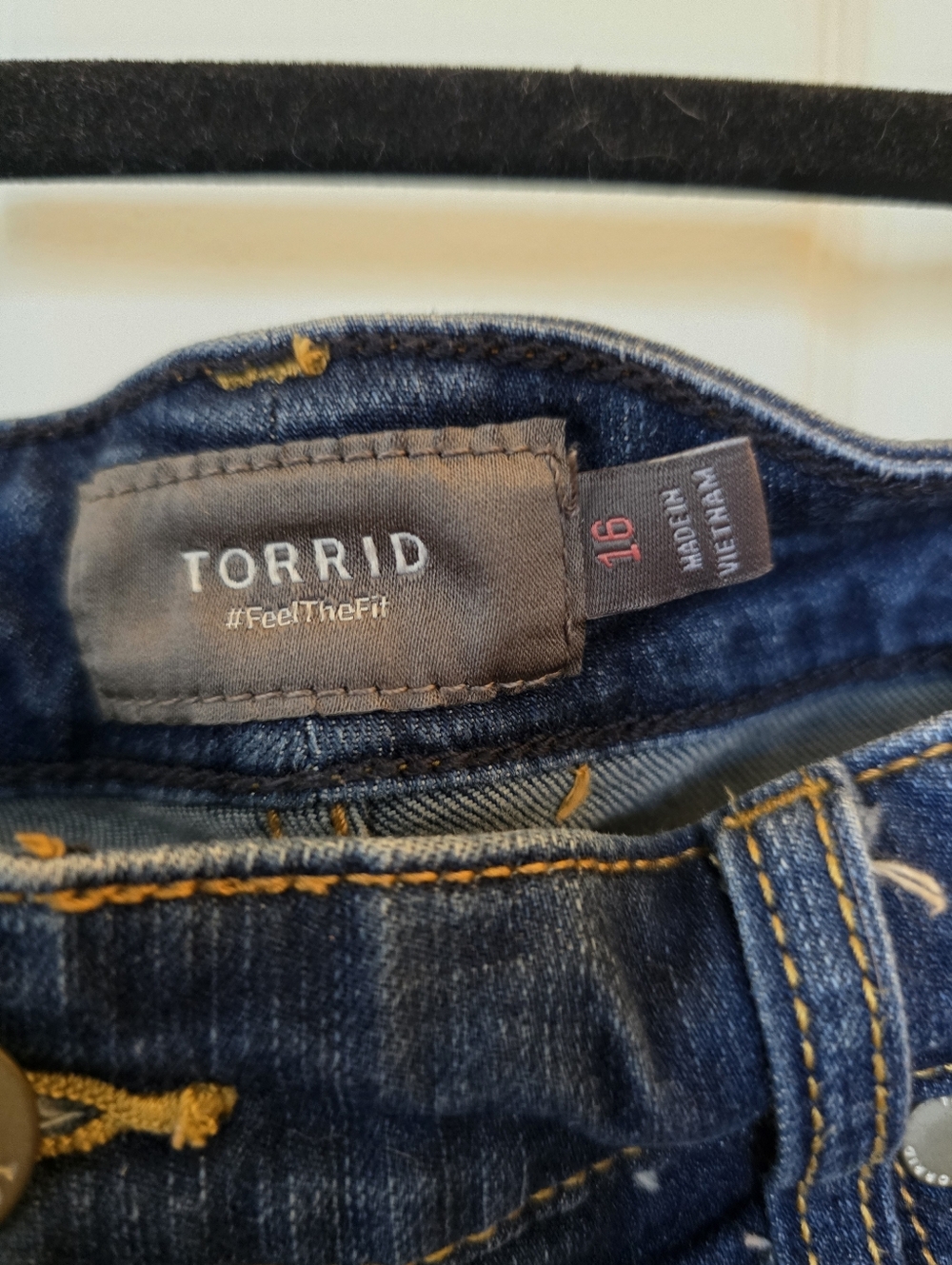 Torrid Dark Blue Button-Front Cuffed Denim Shorts - Size 16 - Picture 3 of 7